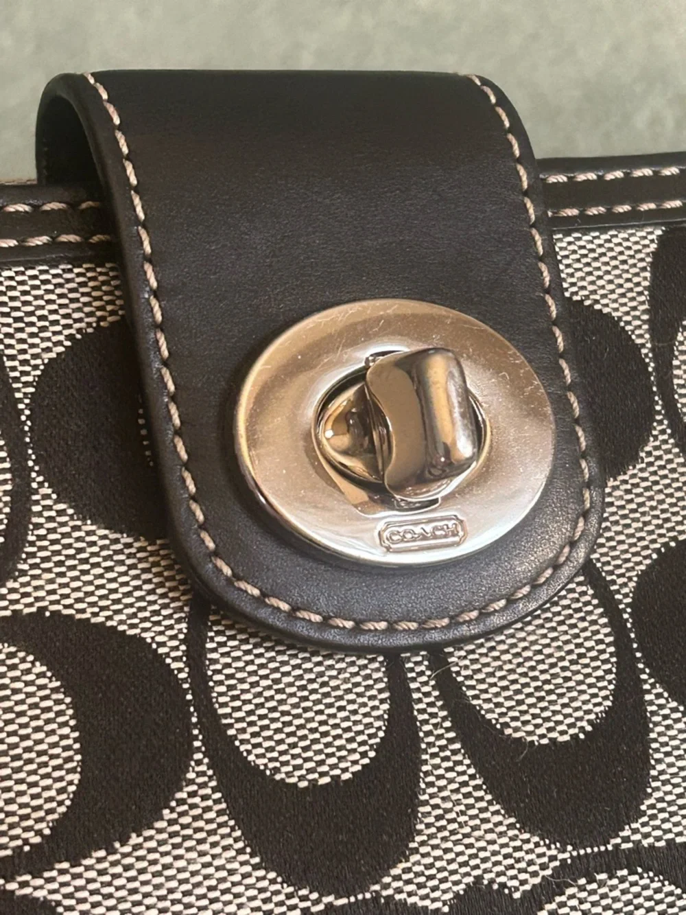 Coach Black Signature Canvas Turn Lock Wallet - Picture 2 of 11